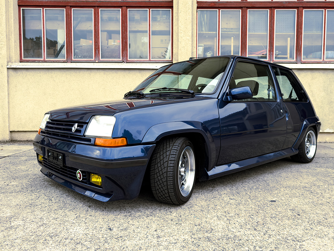 Restauration, Renault 5, à la Carrosserie de Colombier