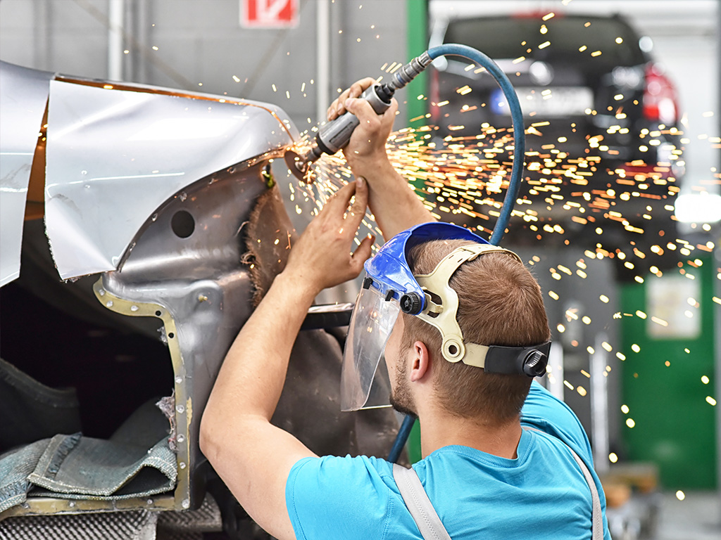 tolerie carrosserie redressage reparation